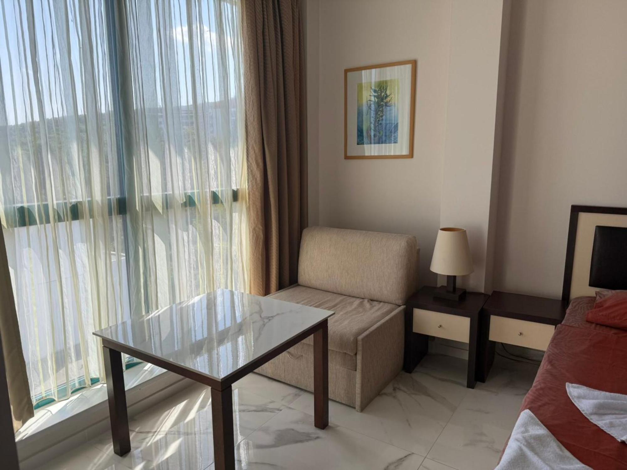 Europroperties Berlin Apartment Warna